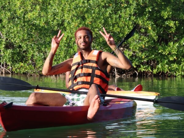 kayak en río en tulum rio adventure mexico