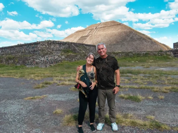 recorrido a la piramide del sol y la luna en teotihuacan rio adventure mexico