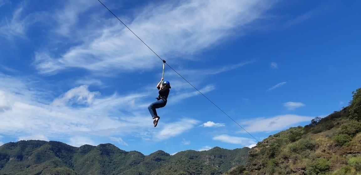 tirolesa en malinalco rio adventure mexico